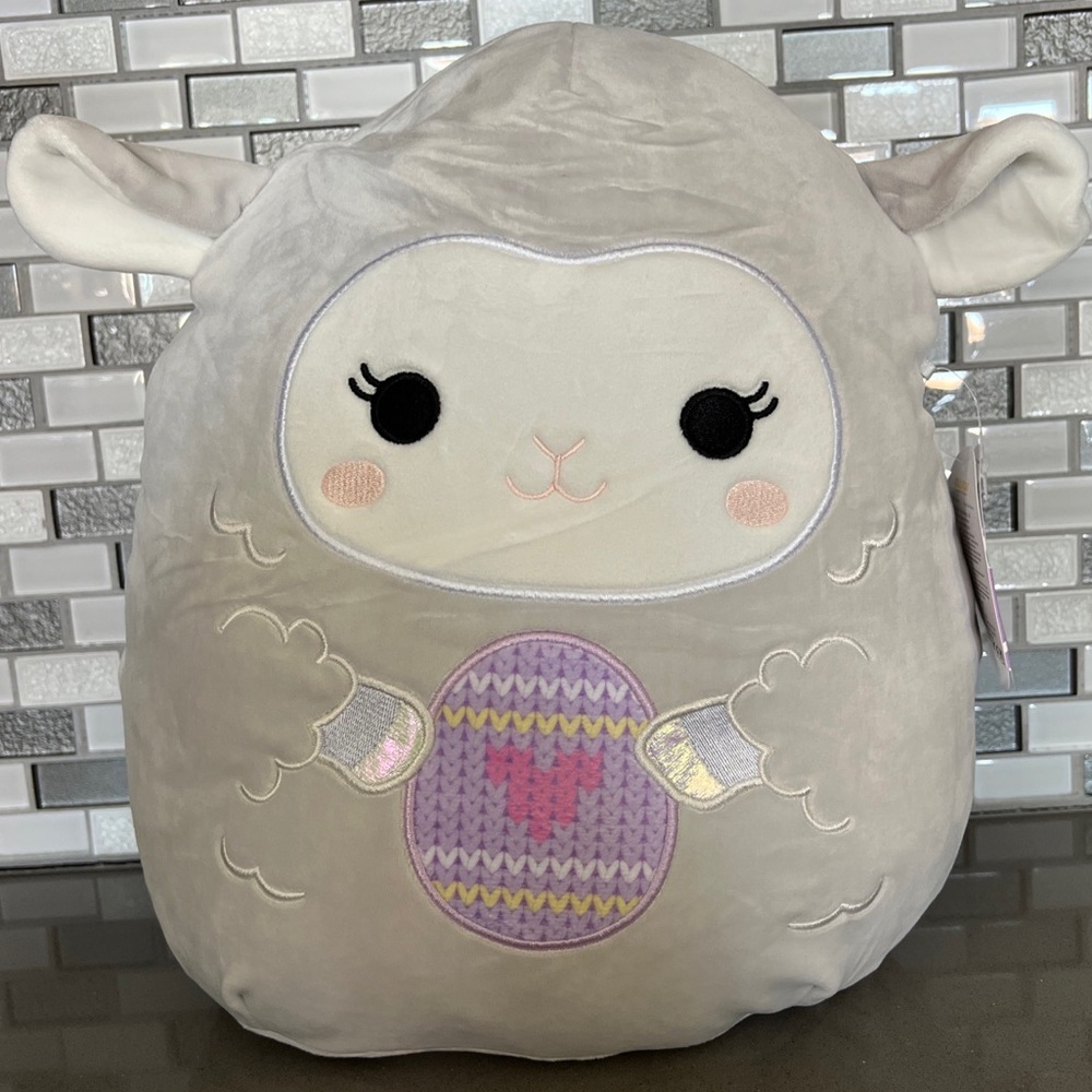 Squishmallows Easter Squad 2023 OLANA The Lamb Holding Easter Egg 12” BRAND NEW